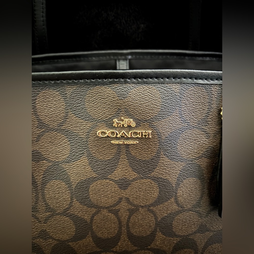 *NWT* Coach  Drawstring Carryall Tote *COA* - Picture 3 of 12